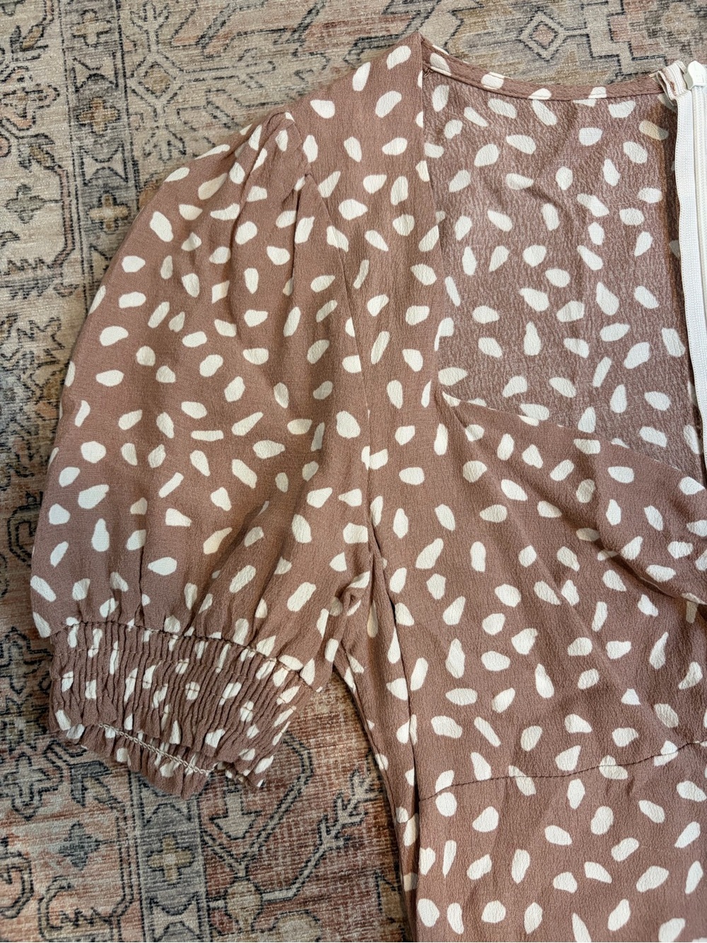 Petal & Pup Franklin Print Puff Sleeve Midi Dress - Picture 6 of 7